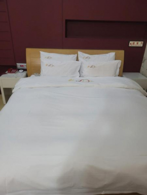 B Hotel